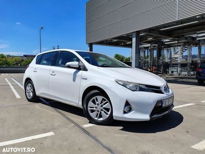 Toyota Auris Hybrid