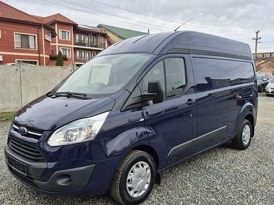 Second-hand Ford Transit Custom 125 CP (91 kW) 2016 Culoarealbastru Monovolum