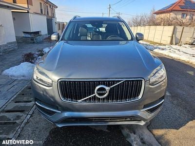 Second-hand Volvo XC90 Momentum 235 CP (172 kW) 2019 Culoareargint SUV