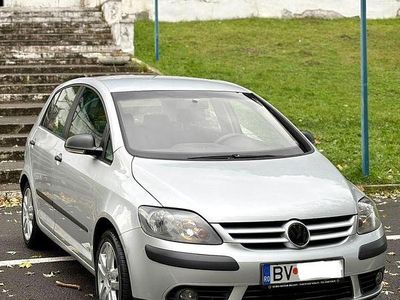 Culoareargint Utilizat 2009 VW Golf VI Comfortline Hatchback | 3.650 EUR (Preț bun)
