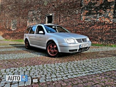 Second-hand VW Bora 131 CP (96 kW) 2003 Gri Berlinǎ