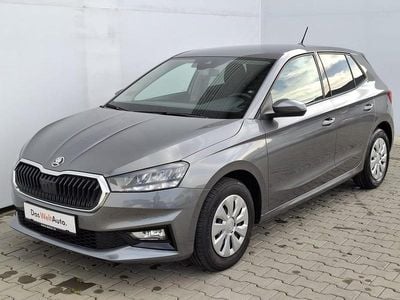 Gri mediumetalic Utilizat 2025 Skoda Fabia Selection | 21.997 EUR