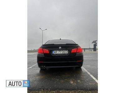 Second-hand BMW 520 Sport Line 184 CP (135 kW) 2012 Negru Berlinǎ
