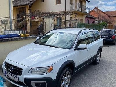 Alb Utilizat 2010 Volvo XC70 Momentum SUV | 7.900 EUR