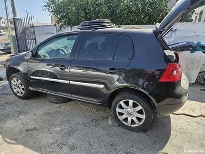 VW Golf V