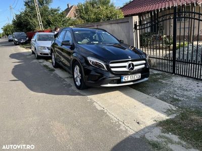 Mercedes GLA220