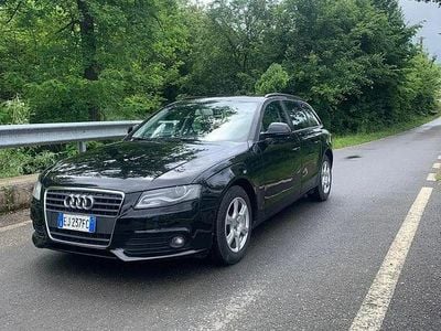 Culoarenegru Utilizat 2008 Audi A4 Attraction Break | 3.999 EUR (Preț bun)