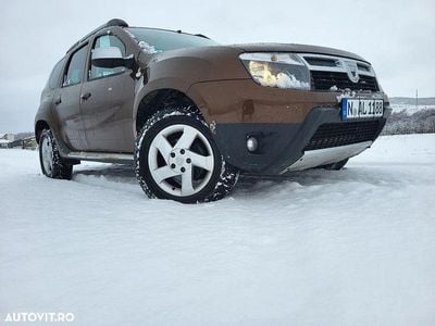 Culoarealte culori Second-hand 2011 Dacia Duster Prestige SUV | 6.990 EUR (Preț OK)