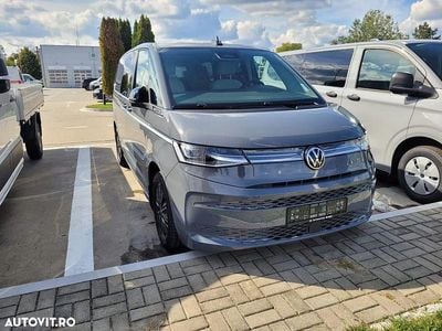 Nouă VW Multivan Style 245 CP (180 kW) 2025 Culoaregri Van