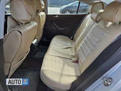 Gri Utilizat 2010 VW Passat Berlinǎ | 5.400 EUR (Puțin scump)