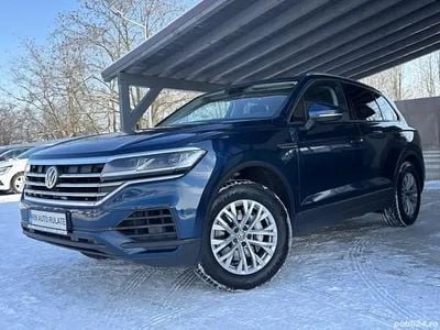 Second-hand 2018 VW Touareg Style SUV | 25.990 EUR (Preț bun)