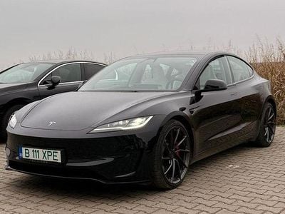 Culoarenegru Utilizat 2024 Tesla Model 3 Performance Berlinǎ | 48.000 EUR