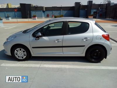 second-hand Peugeot 207 