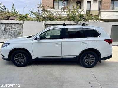 Culoarealb Utilizat 2017 Mitsubishi Outlander Instyle SUV | 13.400 EUR (Preț OK)