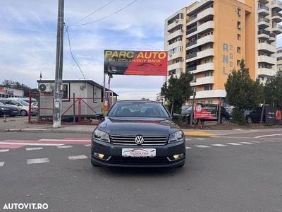 Second-hand VW Passat Trendline 122 CP (89 kW) 2012 Culoaregri Berlinǎ
