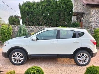 Second-hand Nissan Qashqai 130 CP (95 kW) 2013 SUV