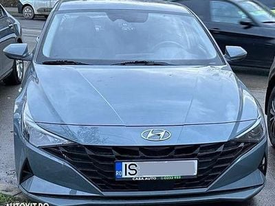 Second-hand Hyundai Elantra 123 CP (90 kW) 2021 Culoaregri Berlinǎ
