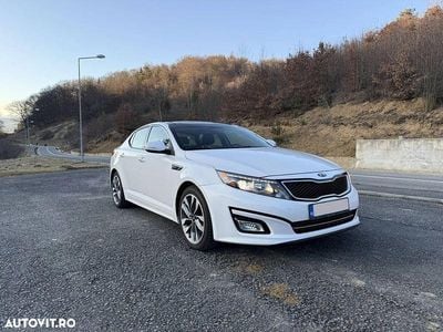 Second-hand Kia Optima GT 245 CP (180 kW) 2015 Culoarealb Berlinǎ