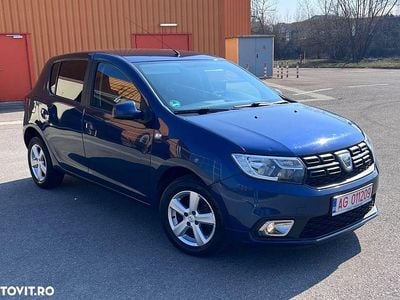 Second-hand Dacia Sandero Lauréate 90 CP (66 kW) 2018 Culoarealbastru Hatchback