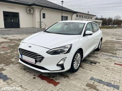 Second-hand Ford Focus Business Edition 120 CP (88 kW) 2021 Culoarealb Hatchback