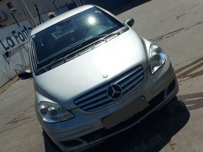 Mercedes B180