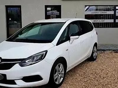 Alb Utilizat 2017 Opel Zafira Tourer Monovolum | 8.700 EUR