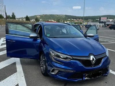 Utilizat 2017 Renault Mégane GrandTour Bose Edition Break | 14.000 EUR (Scump)