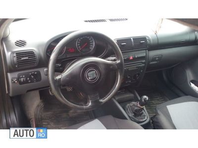 Negru Utilizat 2003 Seat Leon Berlinǎ | 2.200 EUR