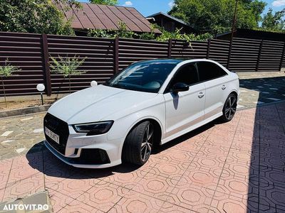 Culoarealb Second-hand 2019 Audi RS3 Comfort Berlinǎ | 39.500 EUR