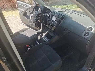 Negru Second-hand 2013 VW Tiguan SUV | 9.900 EUR (Preț OK)