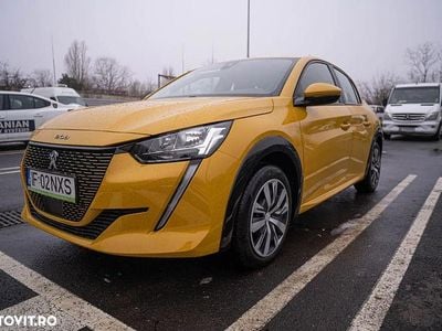 Second-hand Peugeot e-208 Active 100 kW (136 CP) 2021 Culoaregalbeuriu Hatchback