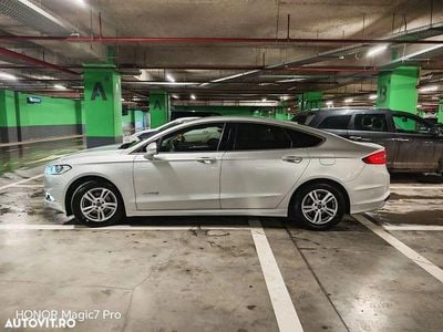 Second-hand Ford Mondeo Titanium 187 CP (137 kW) 2019 Culoareargint Berlinǎ