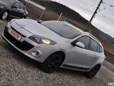 Second-hand Renault Mégane III 130 CP (95 kW) 2011 Argintiu Berlinǎ