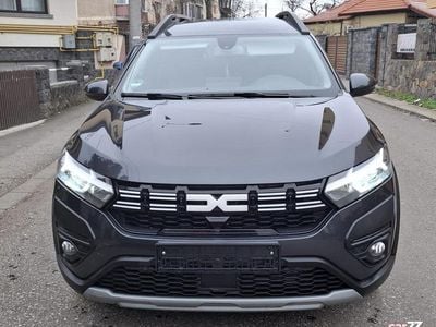 Second-hand Dacia Jogger 91 CP (66 kW) 2022 Gri Monovolum