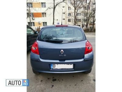 Second-hand Renault Clio II 86 CP (63 kW) 2007 Albastru Hatchback