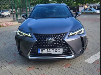 Lexus UX 200