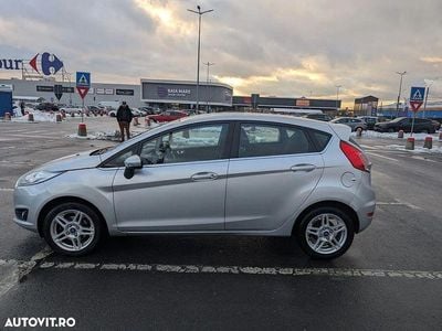 Culoareargint Utilizat 2014 Ford Fiesta Celebration Hatchback | 4.850 EUR (Preț OK)