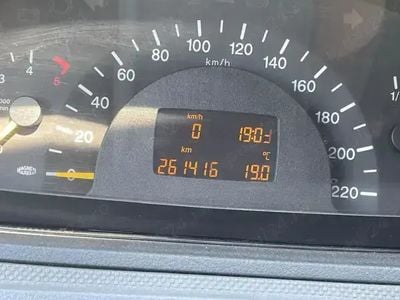 Mercedes Vito