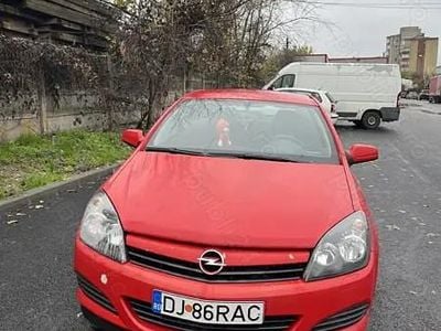 Rosu Second-hand 2005 Opel Astra GTC Coupe | 1.850 EUR