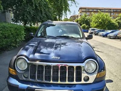 Second-hand 2007 Jeep Cherokee SUV | 2.500 EUR