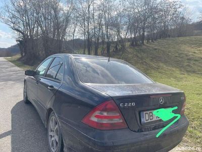 Mercedes C220