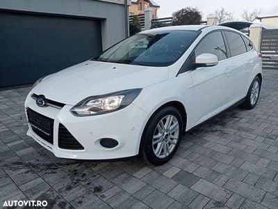 Second-hand Ford Focus Sport 125 CP (91 kW) 2013 Culoarealb Hatchback