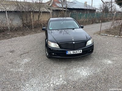 second-hand Mercedes C200 