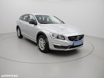 Culoareargint Utilizat 2018 Volvo V60 CC Break | 12.500 EUR