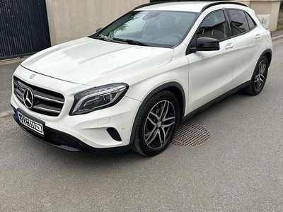 Mercedes GLA220