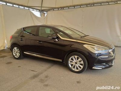 Second-hand DS Automobiles DS5 Sport Chic 180 CP (132 kW) 2016 Negru Hatchback