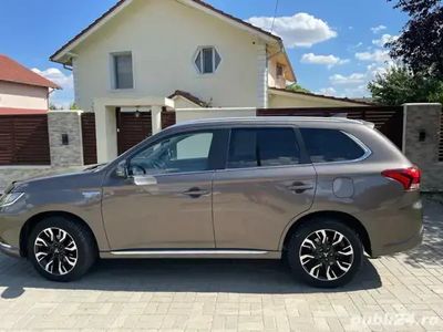 Mitsubishi Outlander P-HEV