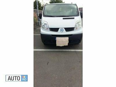 Second-hand Renault Trafic 190 CP (139 kW) 2007 Alb Monovolum