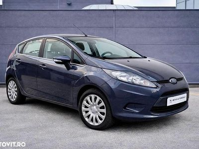 Culoarealbastru Utilizat 2012 Ford Fiesta Champions Edition | 4.400 EUR (Puțin scump)