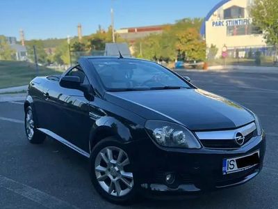 Utilizat 2006 Opel Tigra | 2.500 EUR